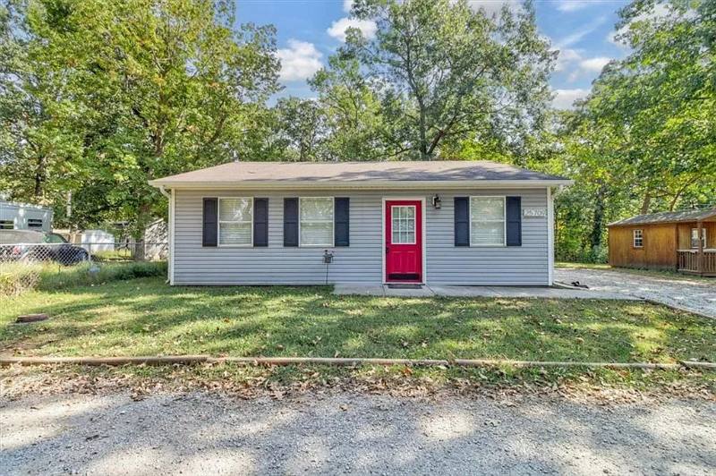 25709 Whippoorwill Hill Dr, Freeman, MO 64746