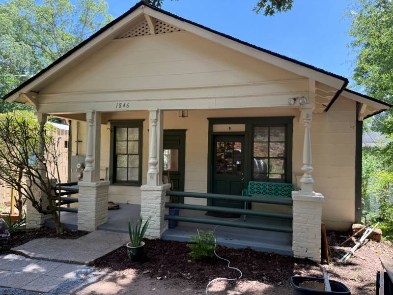 Apartment for rent at 1846 B Marietta Rooad #TOP Level of A Duple, Atlanta, GA 30318