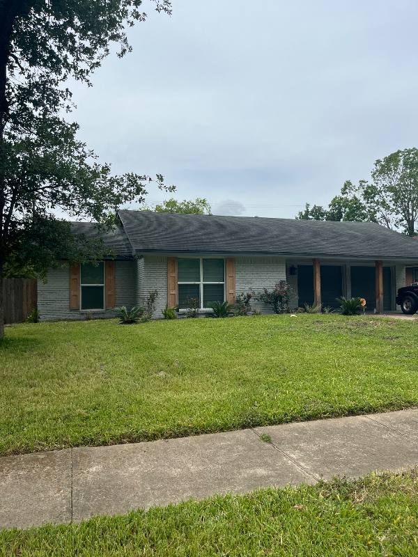 House for rent at 1823 Shadow Bend Dr, Houston, TX 77043