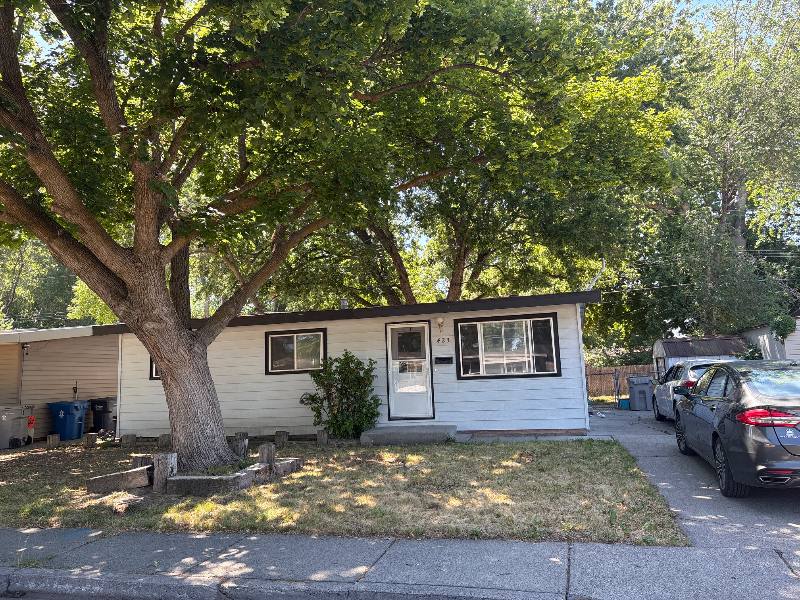 House for rent at 423 W 3rd N, Mountain Home, ID 83647