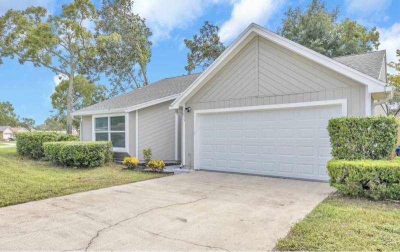 House for rent at 3035 Hampstead Dr, Jacksonville, FL 32225