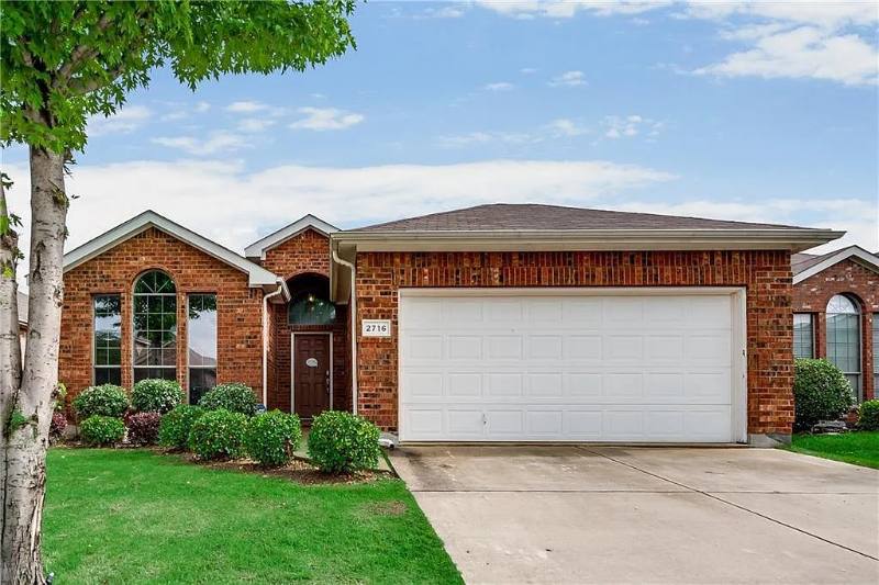 House for rent at 2716 Twinflower Dr, Keller, TX 76244