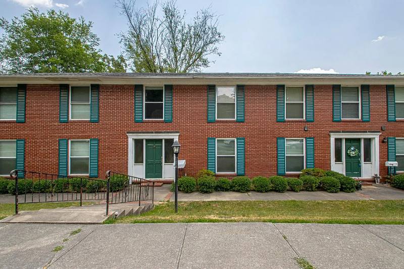 Apartment for rent at 3801 Hill Rd #5, Little Rock, AR 72205