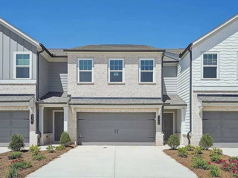 Townhouse for rent at 5365 Frontier Court, Flowery Branch, GA 30542