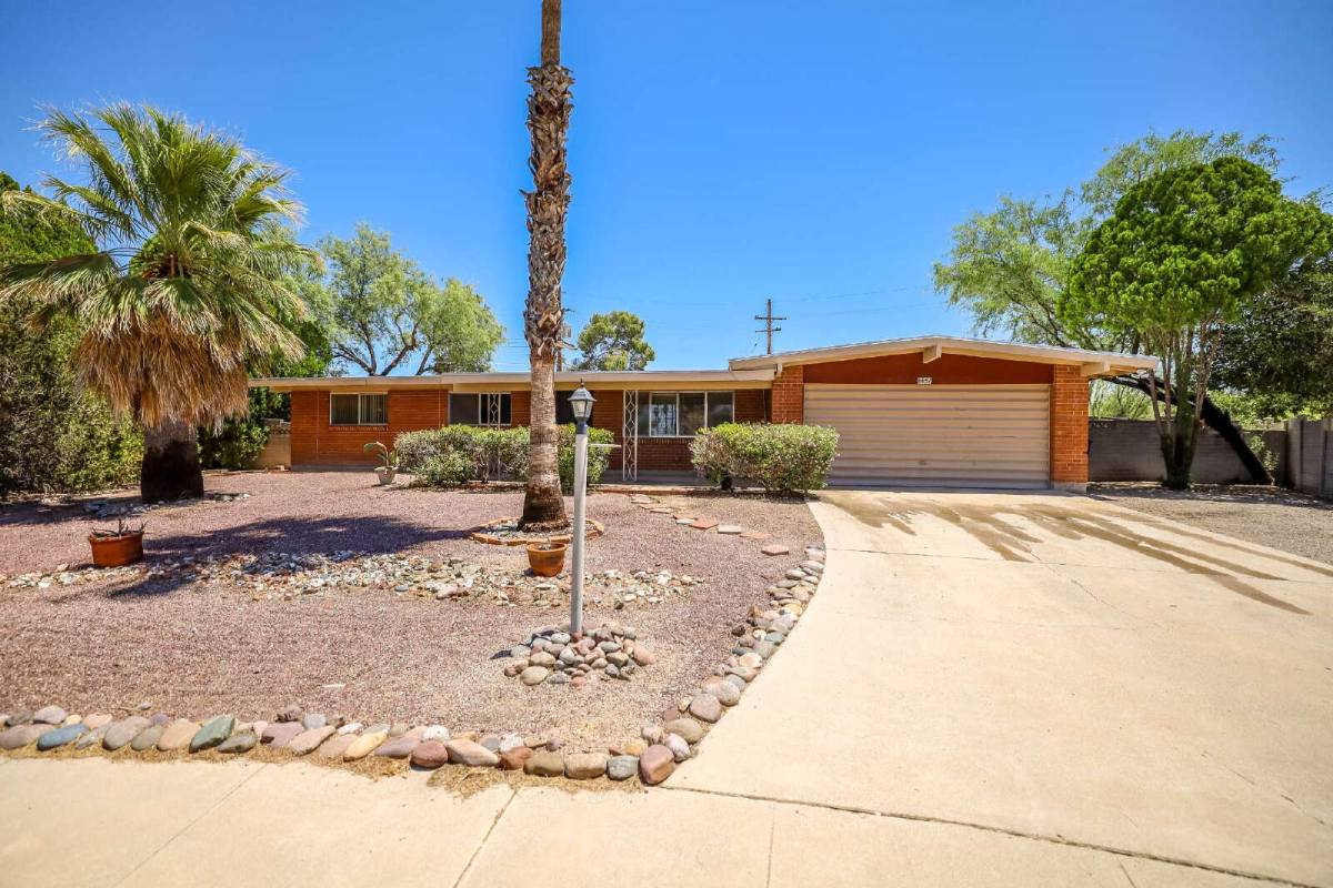 House for rent at 8851 E Shiloh Place, Tucson, AZ 85710