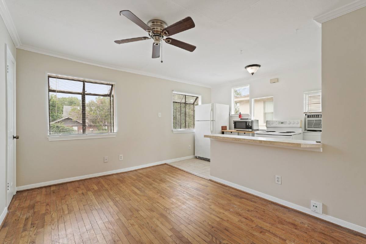 Apartment for rent at 3409 Mandell St #1, Houston, TX 77006