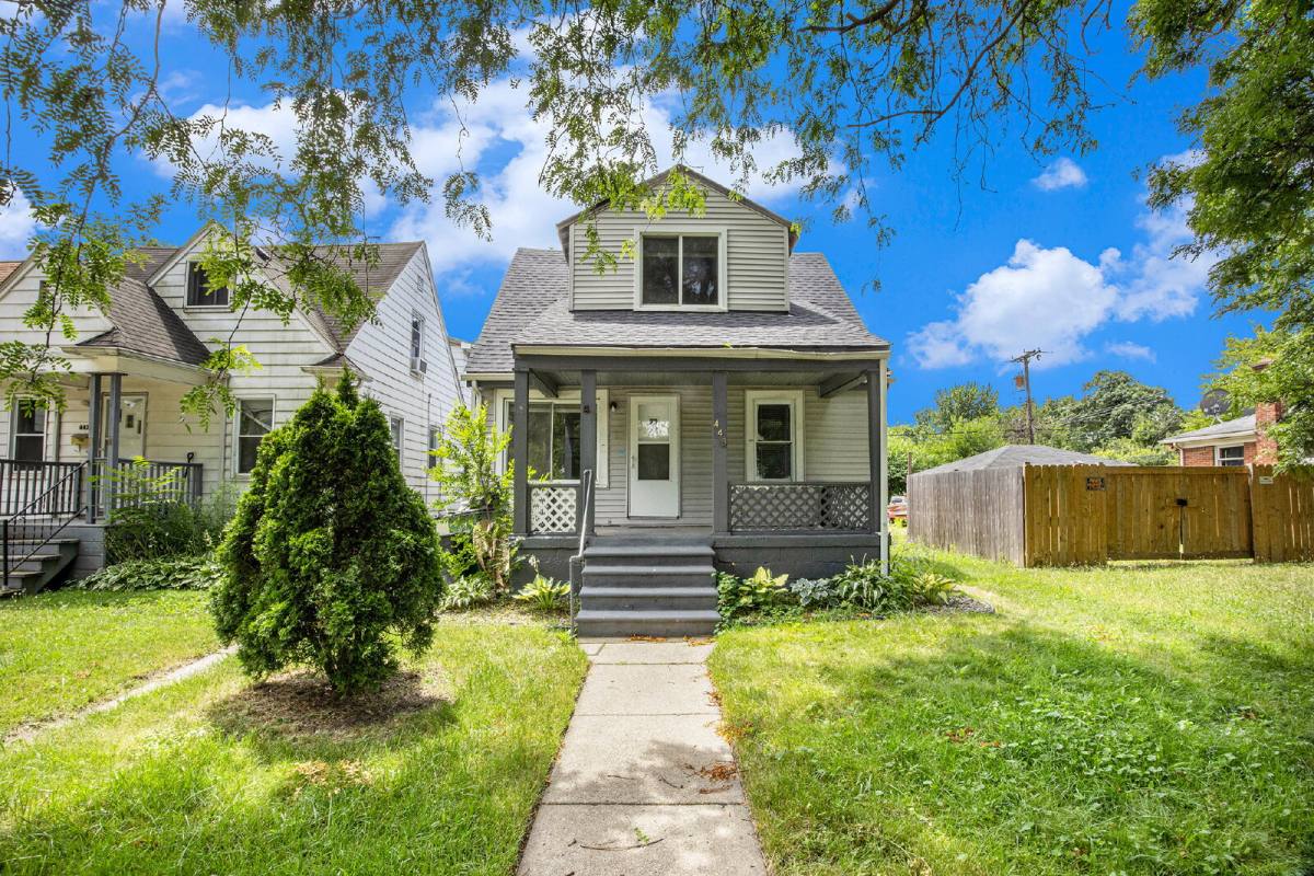 Townhouse for rent at 449 W Evelyn Ave #1, Hazel Park, MI 48030