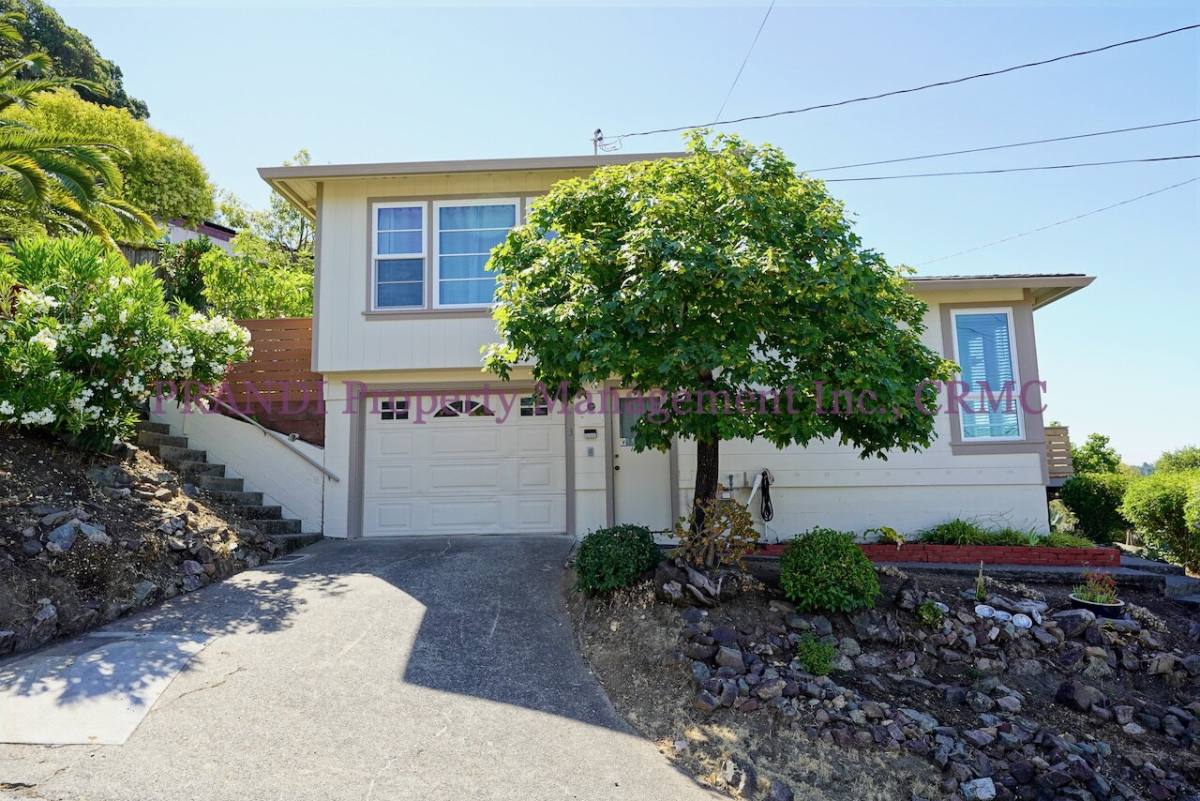 House for rent at 3 Stewart Dr, San Rafael, CA 94901