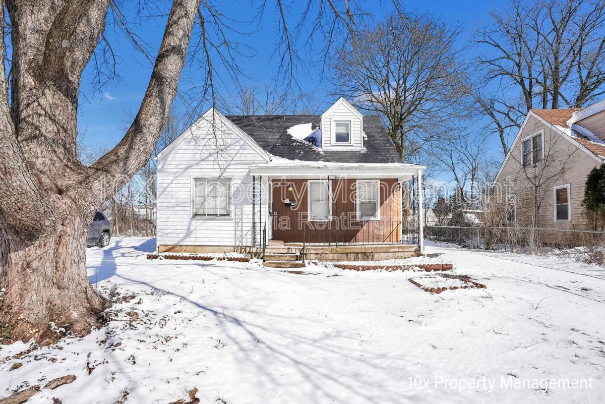 House for rent at 2204 Sagamore Rd, Columbus, OH 43219