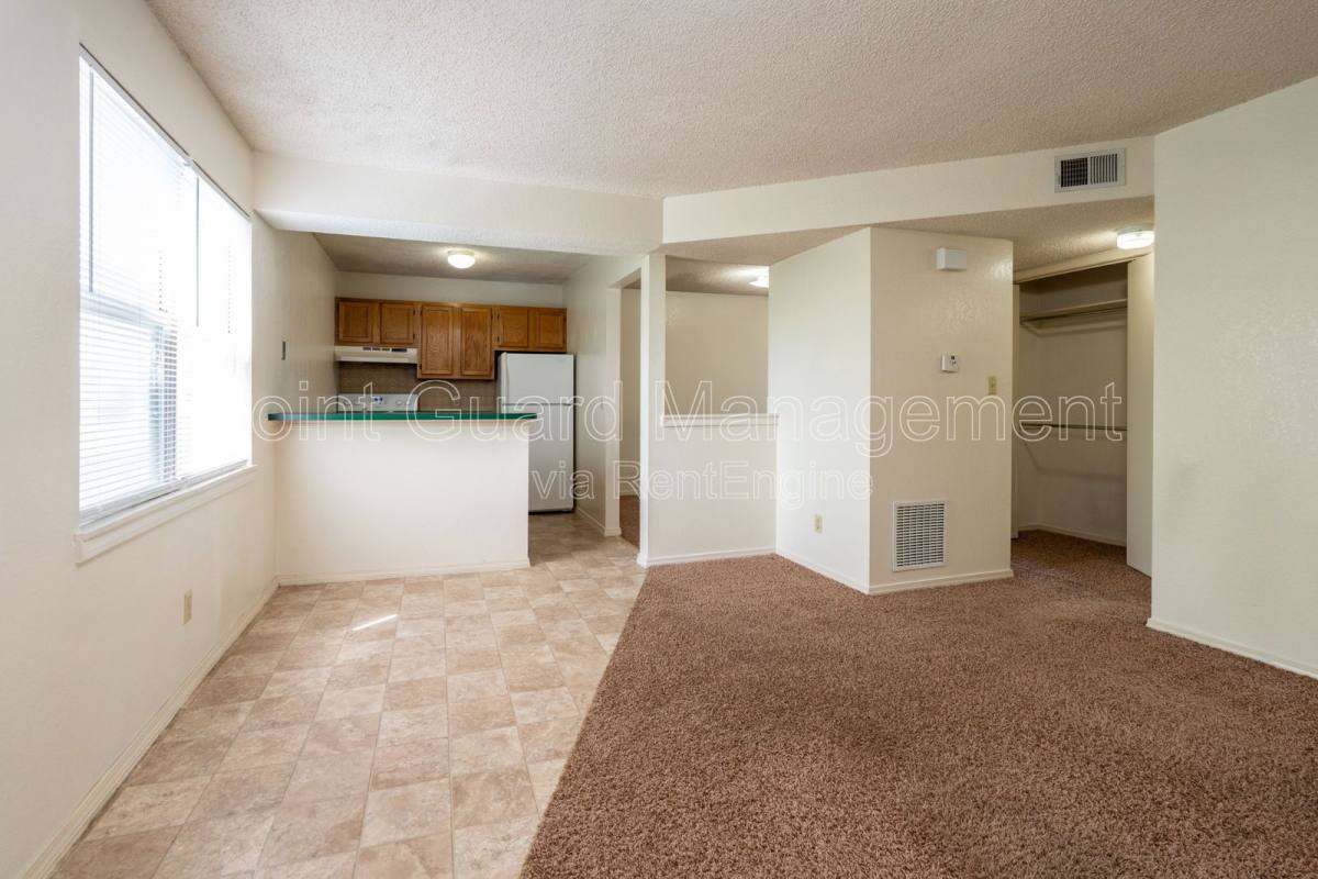 Apartment for rent at 1817 E 24th Ave #5, Hutchinson, KS 67502