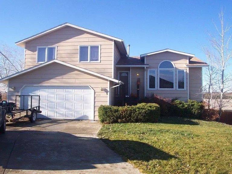 House for rent at 3439 Glenfinnan Rd, Billings, MT 59101