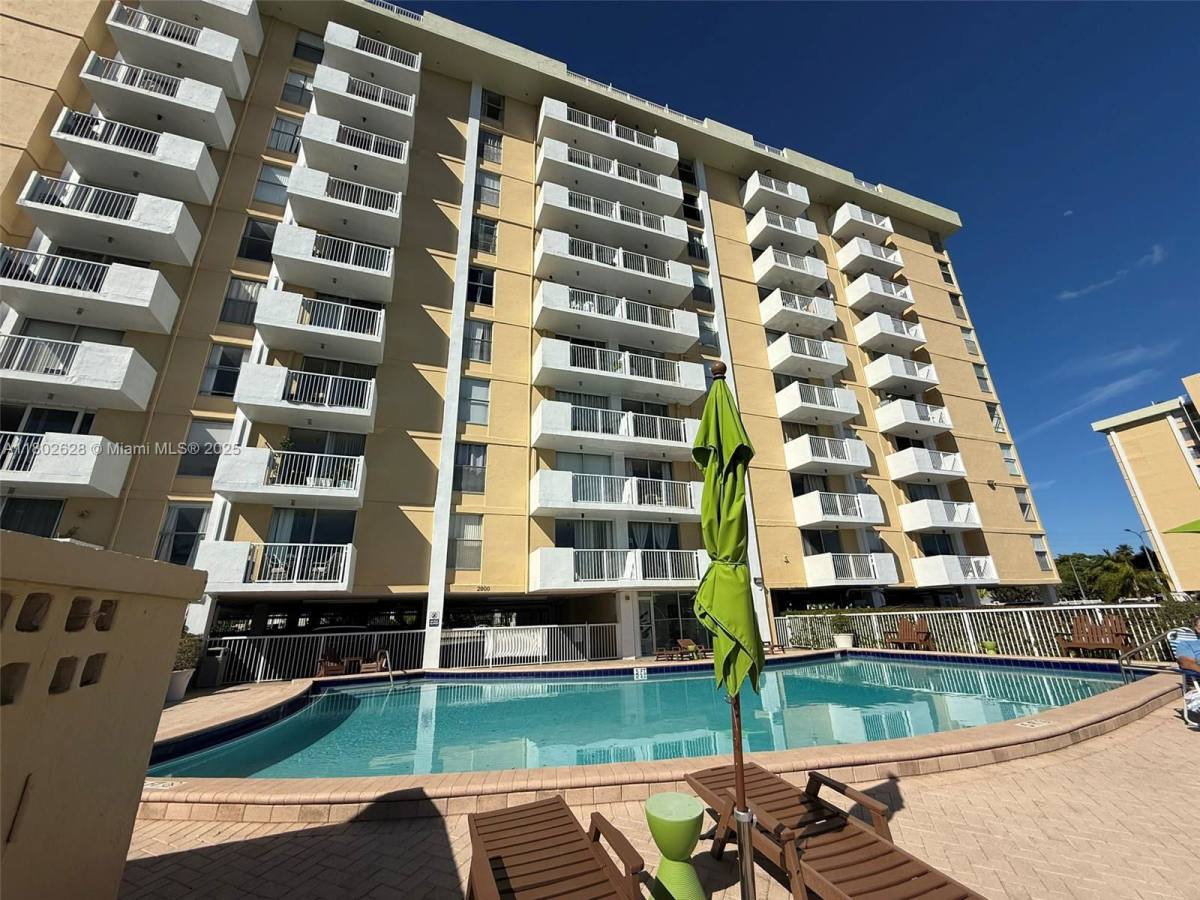 Condo for rent at 2000 NE 135th St #309, Miami, FL 33181