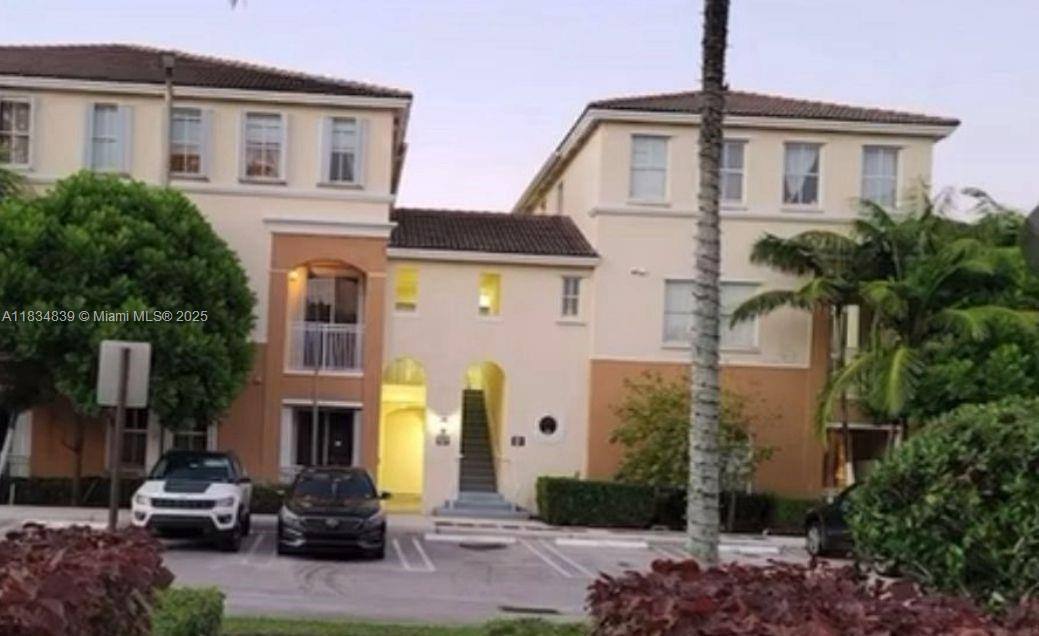 House for rent at 10243 NW 7th St, Miami, FL 33172