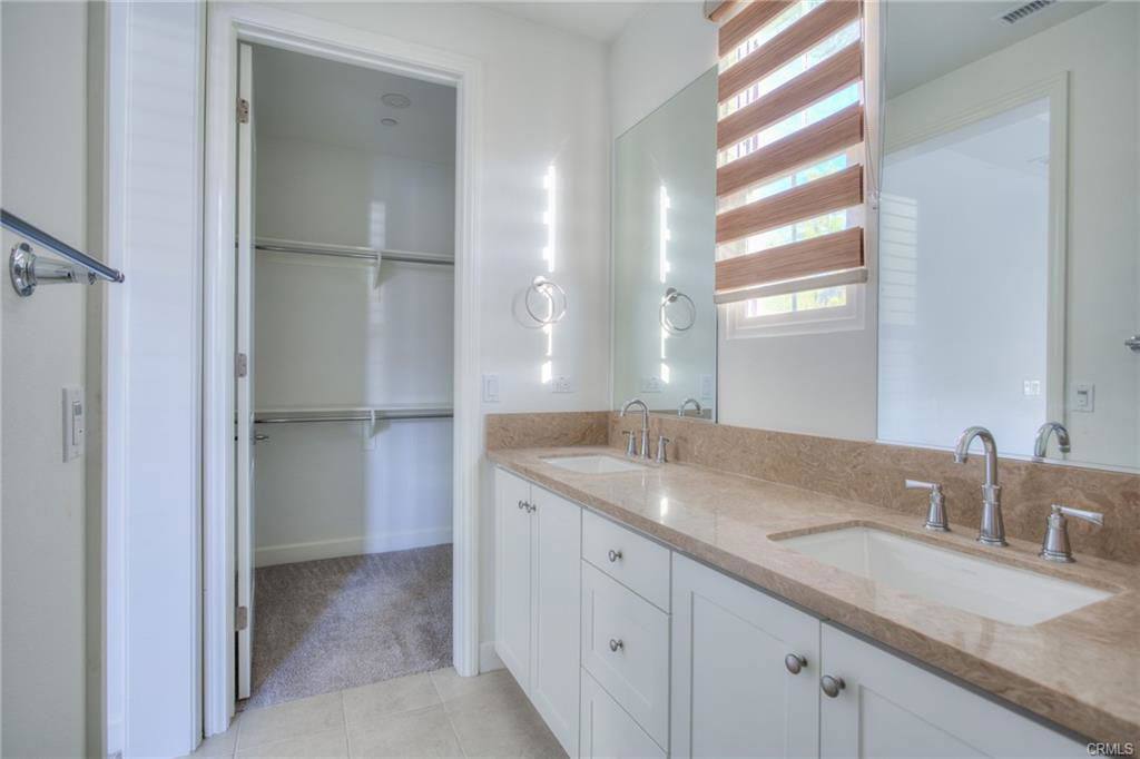 56 Runner, Irvine, CA 92602