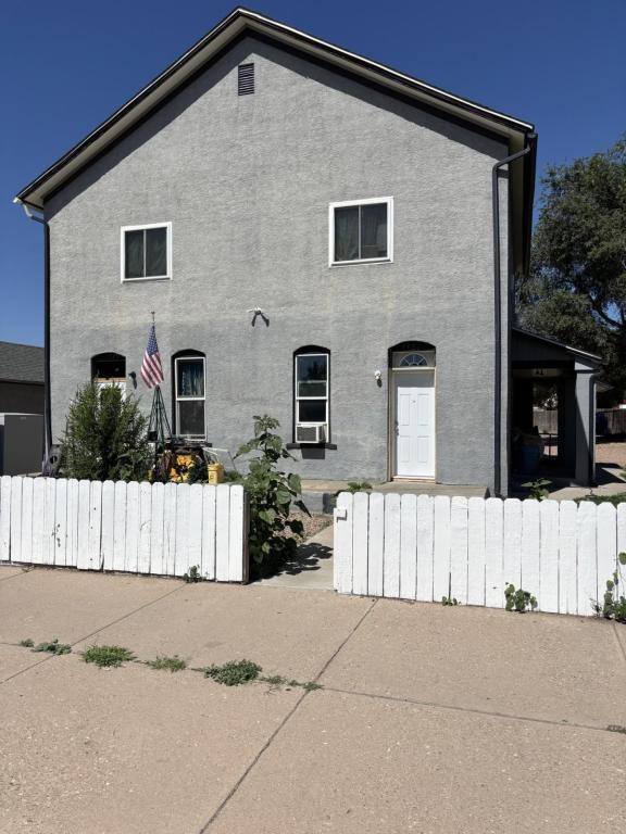 Apartment for rent at 1427 E Evans Ave, Pueblo, CO 81004