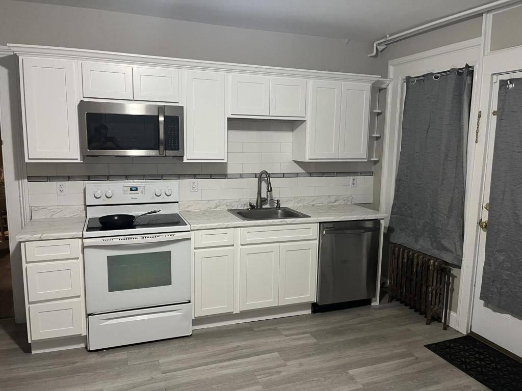 Apartment for rent at 1027 Beekman Rd, Hopewell Junction, NY 12533