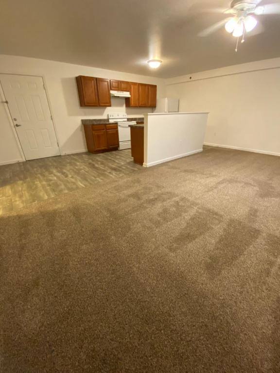 Apartment for rent at 2501 24th St #123, Des Moines, IA 50310