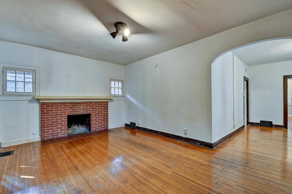 Townhouse for rent at 4426 N College Ave, Indianapolis, IN 46205