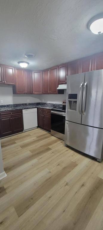 Apartment for rent at 305 Newton St, Fall River, MA 02721