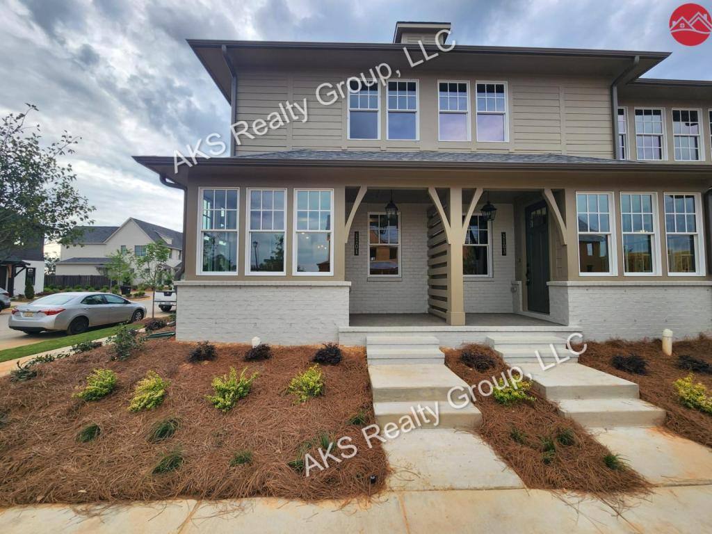 Townhouse for rent at 1101 Windsor Square, Birmingham, AL 35242