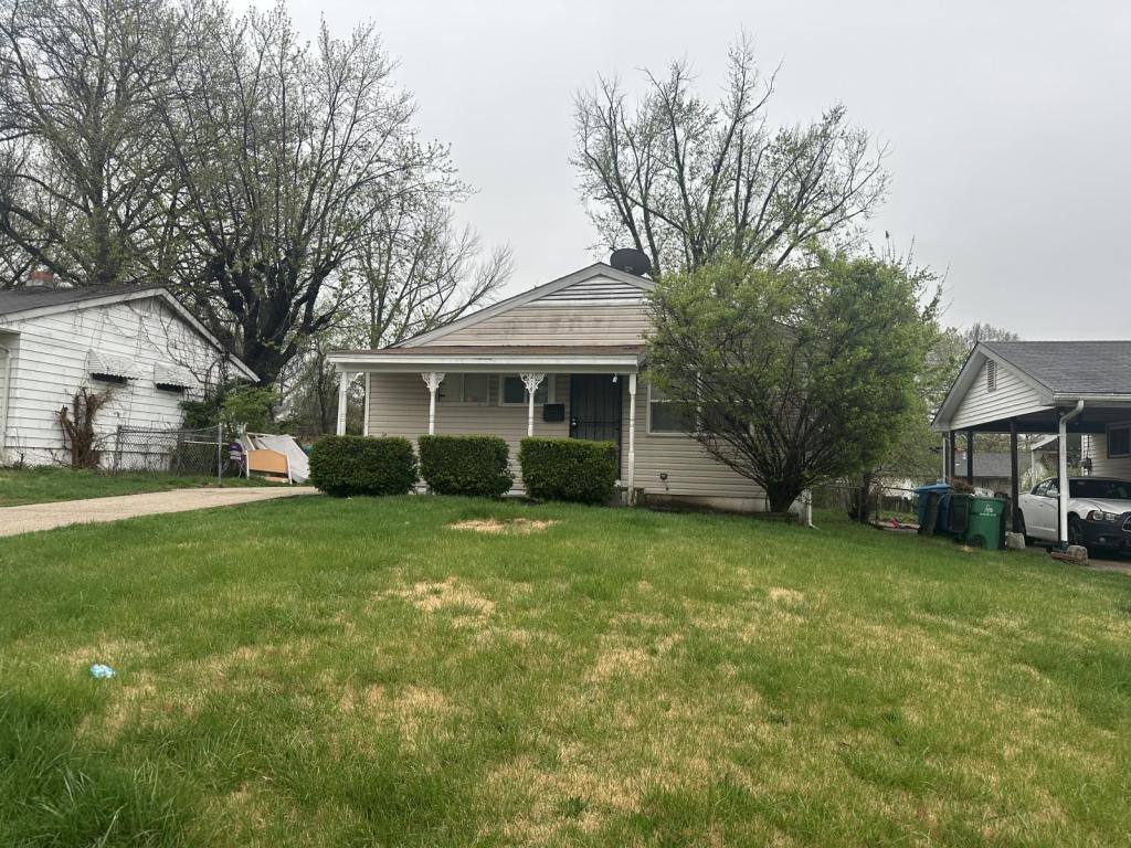 House for rent at 214 Ben Nevis Rd, Saint Louis, MO 63137