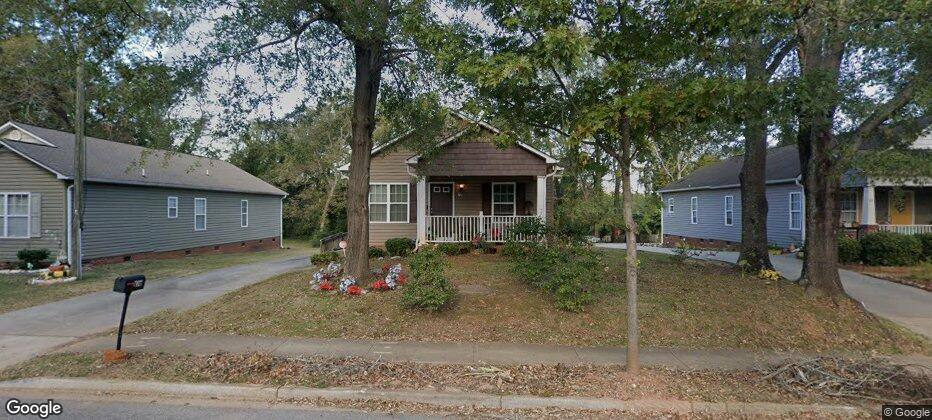 House for rent at 176 Bomar Ave, Spartanburg, SC 29306