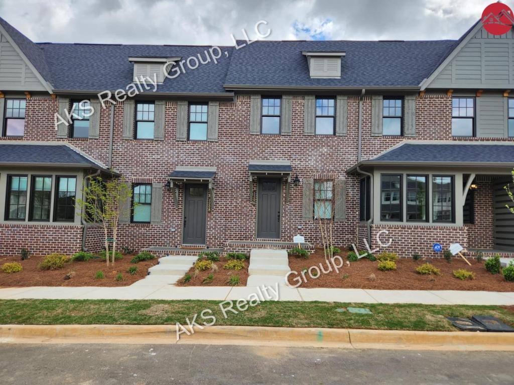 Townhouse for rent at 1206 Windsor Square, Birmingham, AL 35242