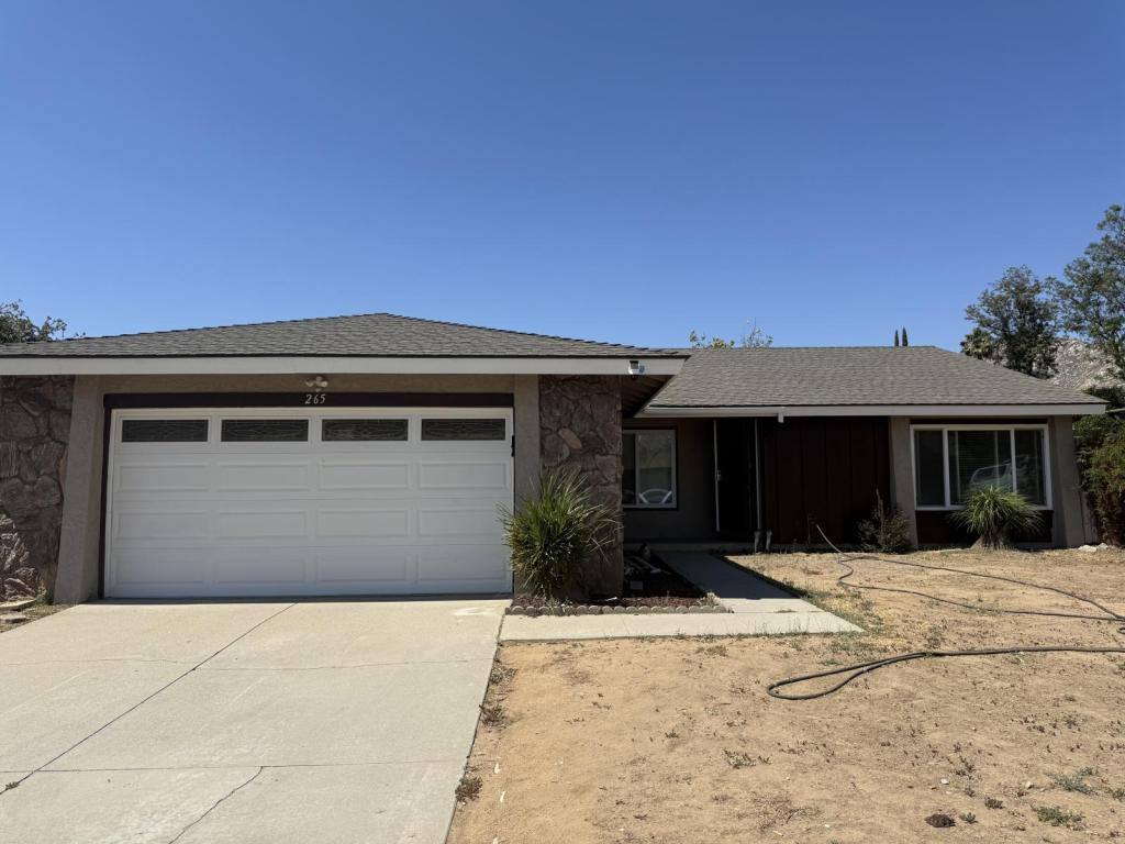 House for rent at 265 W Campus View Dr, Riverside, CA 92507