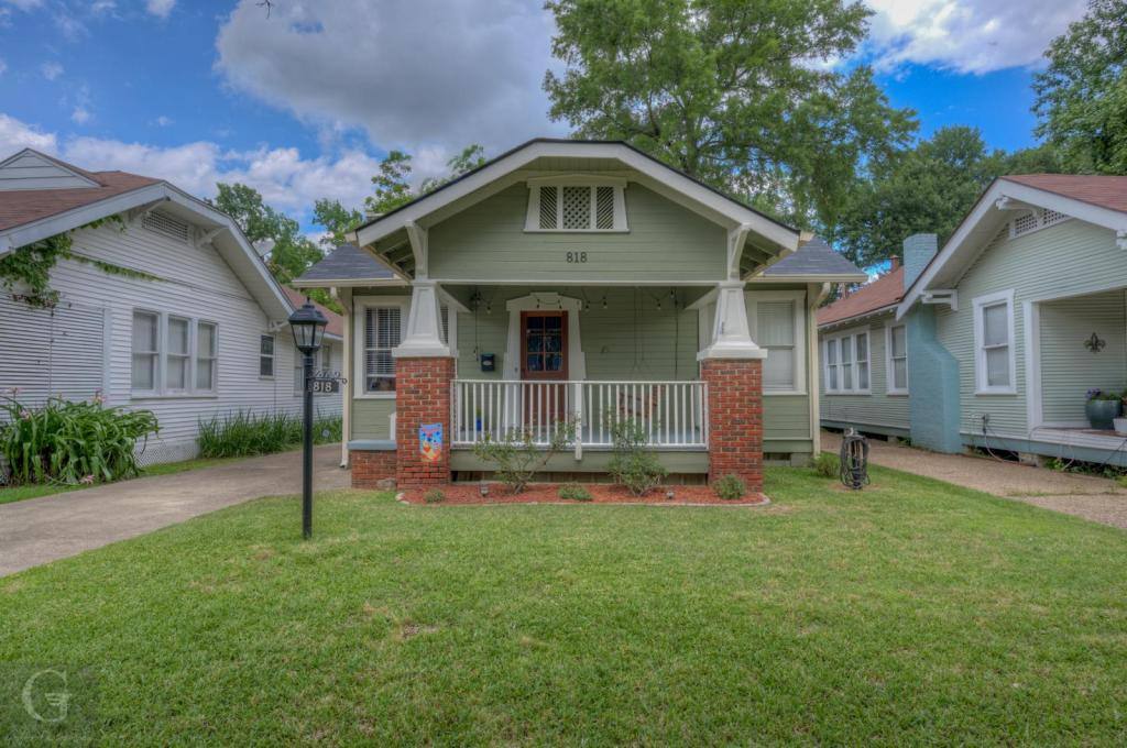 House for rent at 818 Elmwood St, Shreveport, LA 71104