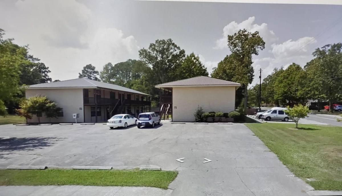 Apartment for rent at 401 S 4th Ave #12, Chatsworth, GA 30705