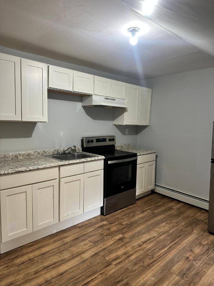 Apartment for rent at 163 Chambers St #4, Newburgh, NY 12550