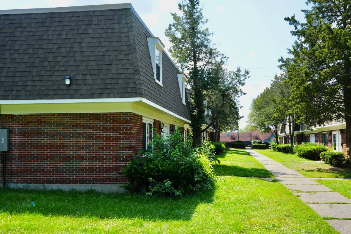 Townhouse for rent at 3515 W Siebenthaler Ave 10 Court, Dayton, OH 45406