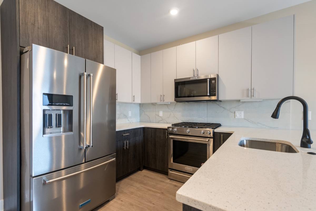 Apartment for rent at 408-10 N Front St #1, Philadelphia, PA 19123