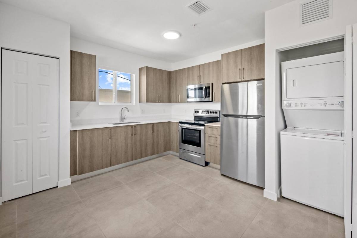Apartment for rent at 1295 W 69 St #201, Hialeah, FL 33014
