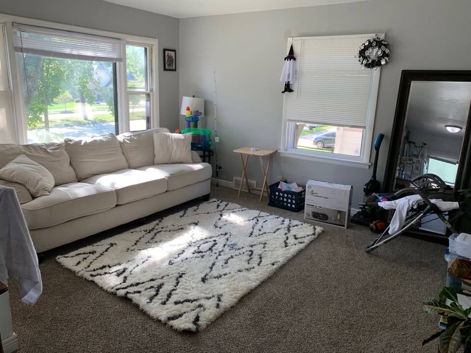 Apartment for rent at 4710 W Howard Ave, Milwaukee, WI 53220