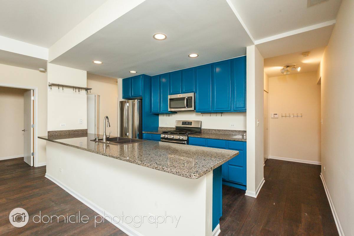 Condo for rent at 2307 W Wolfram St #214, Chicago, IL 60618