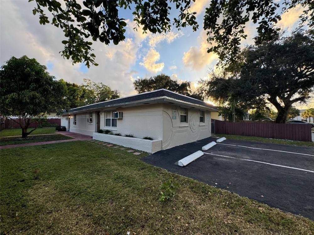 Apartment for rent at 715 SW 6th St #2, Dania, FL 33004