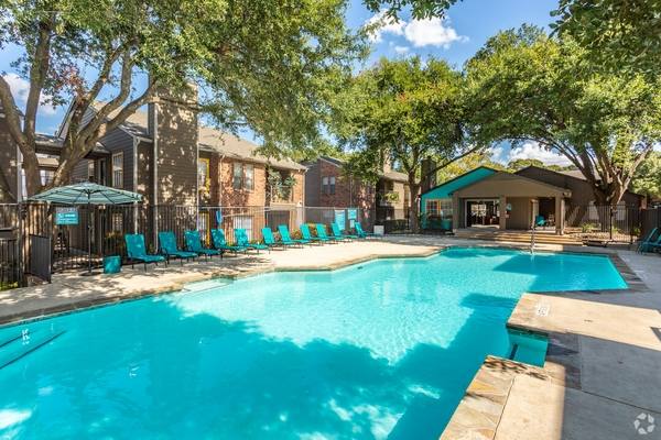 Apartment for rent at Acadia on the Lake, 4031 Thousand Oaks Dr, San Antonio, TX 78217