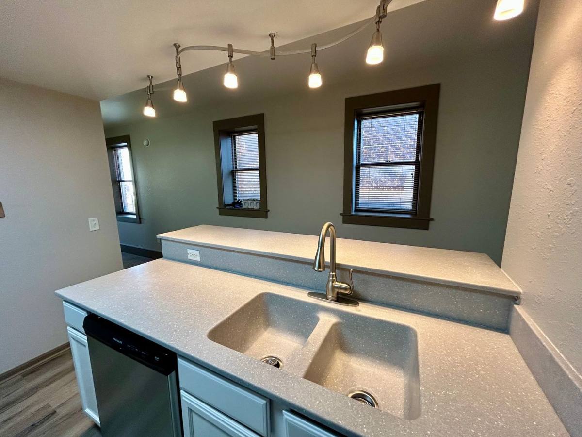 Apartment for rent at 2122 Drake Court Walk, Omaha, NE 68102