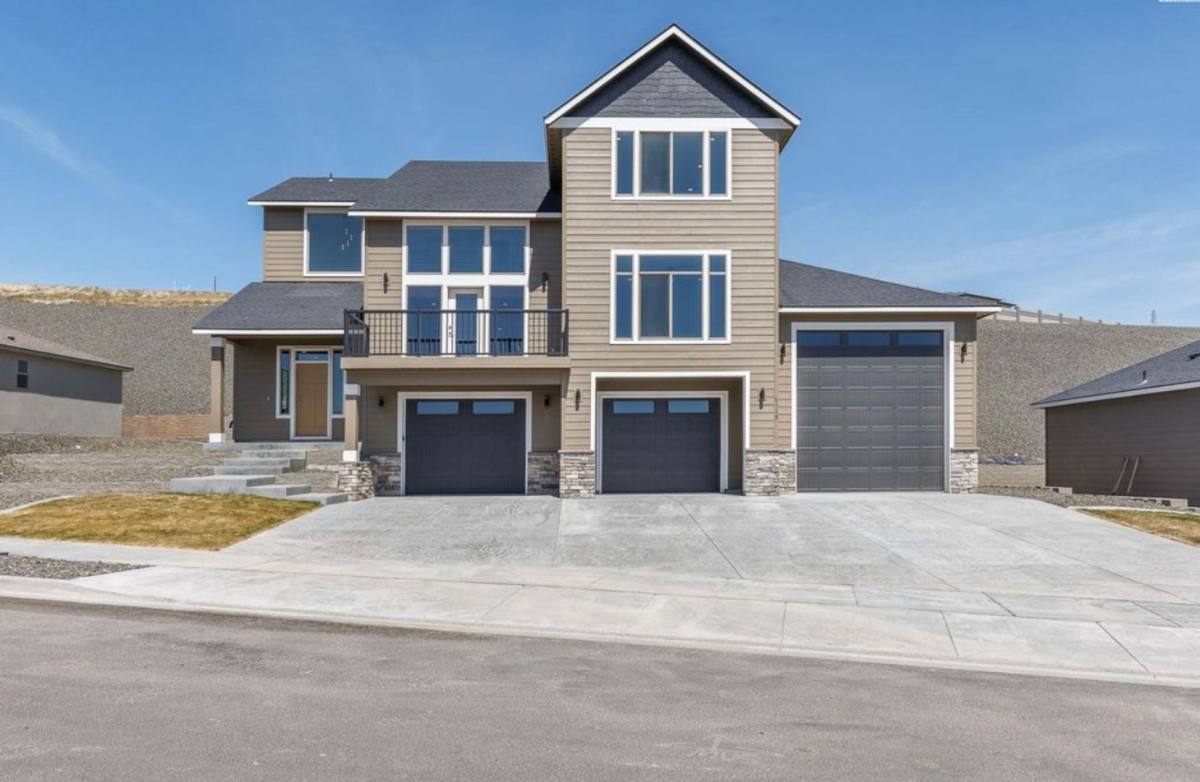 House for rent at 5710 W 30th Ave, Kennewick, WA 99338