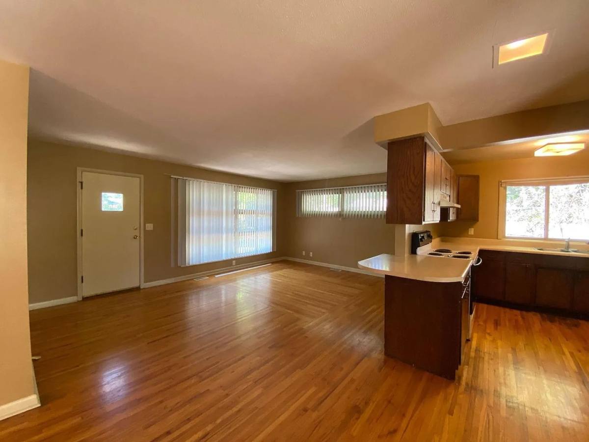 House for rent at 801 Sunrise Rd, Lincoln, NE 68510