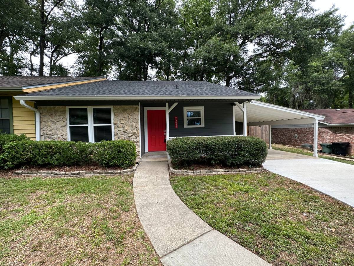 House for rent at 2564 Panther Creek Rd #B, Tallahassee, FL 32308