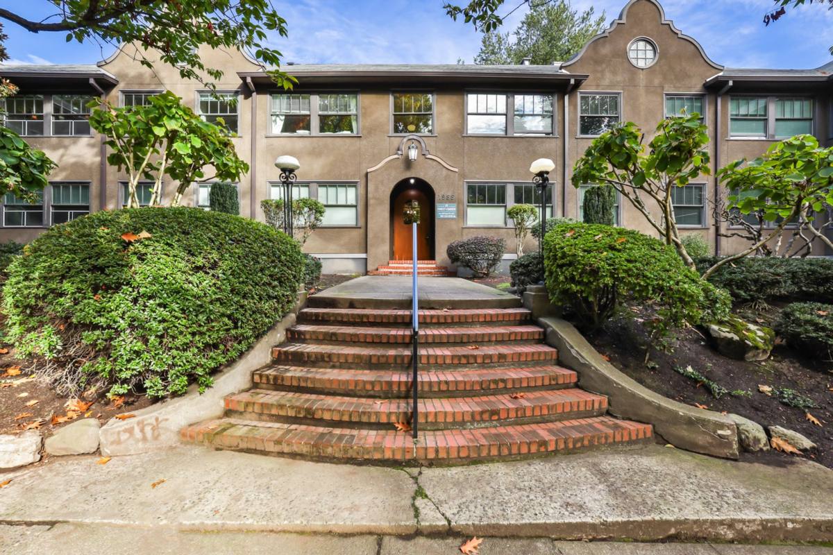 Apartment for rent at 612 NW 20th 1955 Hoyt, Portland, OR 97209