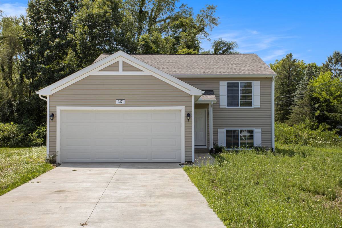 House for rent at 317 Harris St, Paw Paw, MI 49079