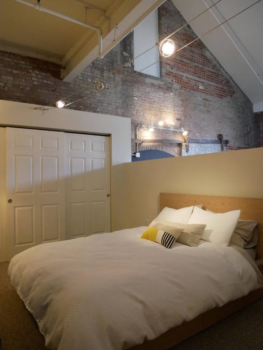 Apartment for rent at 1900 Superior Ave, Cleveland, OH 44114