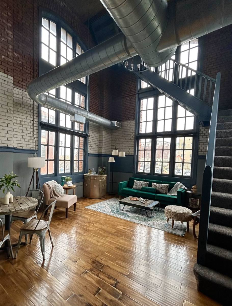 Apartment for rent at 1900 Superior Ave, Cleveland, OH 44114
