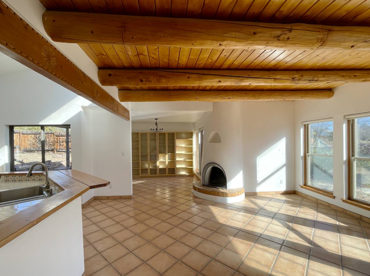 House for rent at 1876 Brillante Lane, Santa Fe, NM 87505