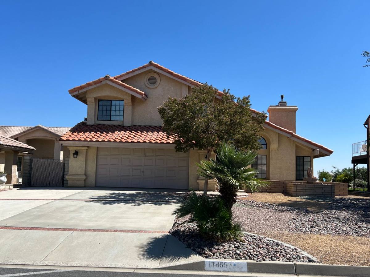 House for rent at 13455 Hidden Valley Rd, Victorville, CA 92395