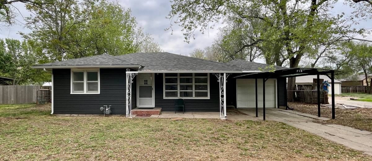 House for rent at 718 E 57th St S, Wichita, KS 67216