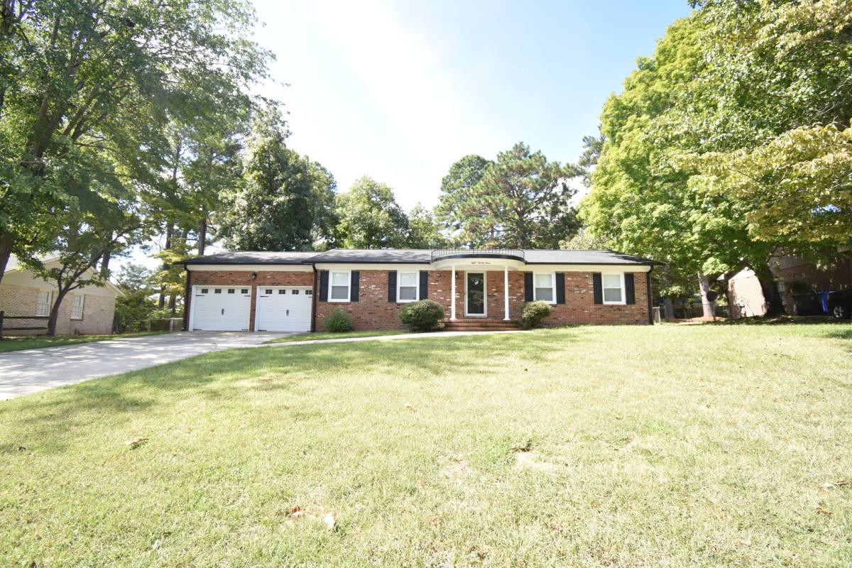 House for rent at 823 Southview Circle, Fayetteville, NC 28311